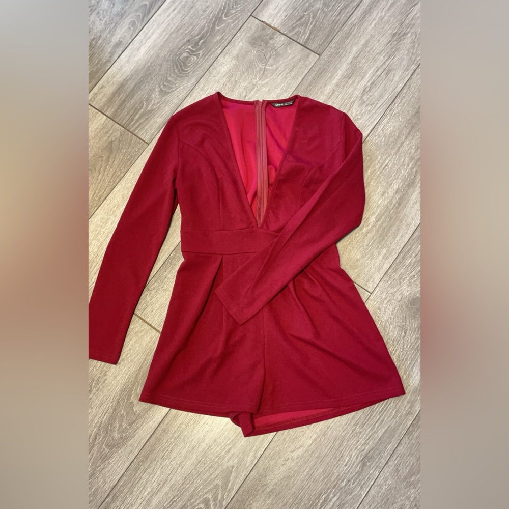 Cute Red Romper!! ♥️♥️